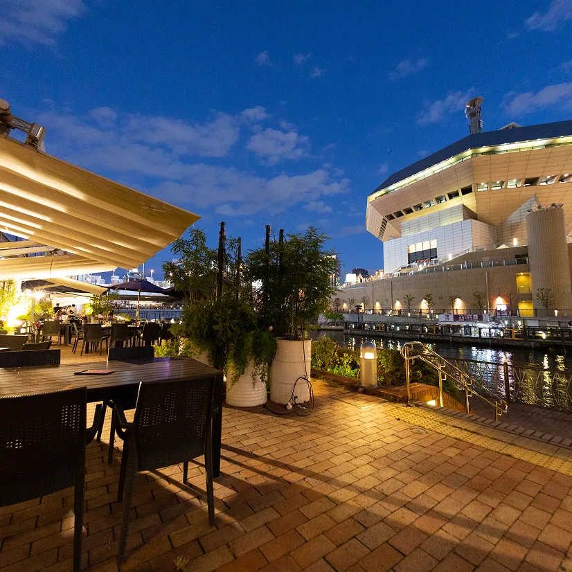 なんばパークス