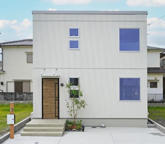 【ファンジュ岸和田土生町】新築一戸建て3号地を販売開始しました！エアコン・照明・一部設備付き♪