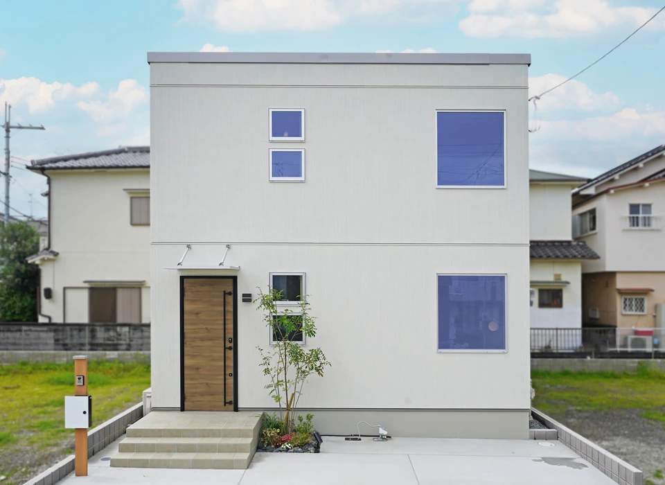 シンプルながらも洗練されたレイアウトで、暮らしに「自分らしさ」を。